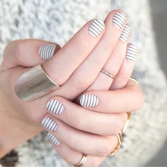 Jamberry White & Black Striped Nail Wraps - Country Club - Picture 13 of 13